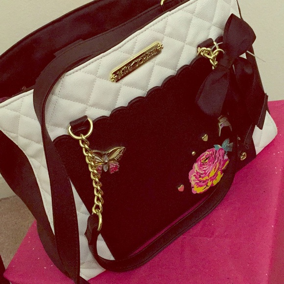 Betsey Johnson Handbags - NWT Betsey Johnson Tote Bag